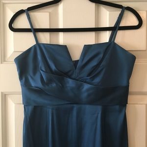 8P, Donna Ricco Blue Wrap Vneck Wire Strap Dress